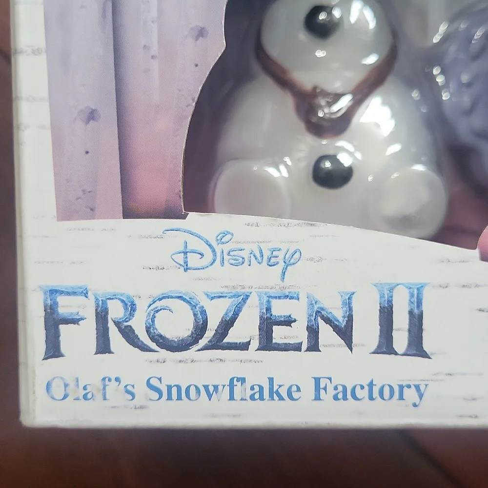 Disney Frozen II Olafs Snowflake Factory NIB